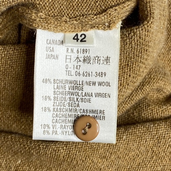 Vintage Escada Short Sleeve Turtleneck Top - Picture 5 of 7